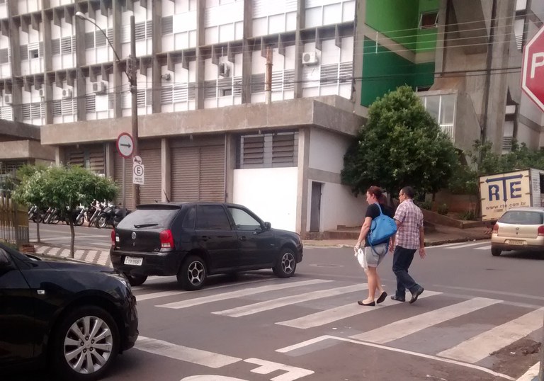 Timba cobra solução do trânsito para faixa próximo ao Regional Timba cobra solução do trânsito para faixa próximo ao Regional