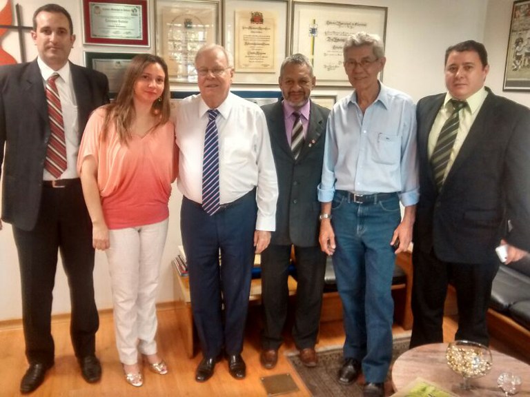 Timba confirma Van para a Vigilância Epidemiológica de Assis Timba confirma Van para a Vigilância Epidemiológica de Assis