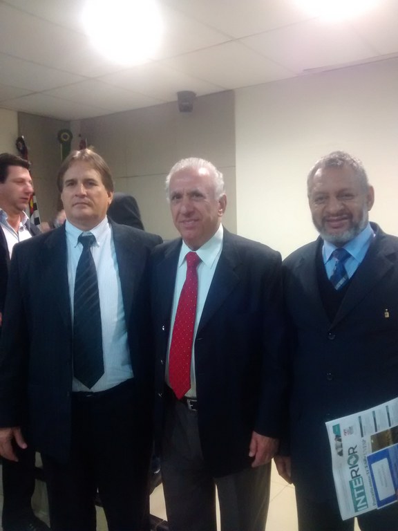 Timba destaca “REDE DE PARLAMENTOS REGIONAIS” Timba destaca “REDE DE PARLAMENTOS REGIONAIS”