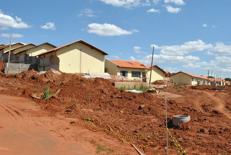 Timba, Presidente da Comissão de Obras e Serviços Públicos pedirá informações sobre sorteio de casas Timba, Presidente da Comissão de Obras e Serviços Públicos pedirá informações sobre sorteio de casas
