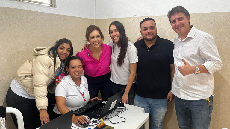 Van da Cidadania Itinerante realiza atendimentos em Assis por três dias Van da Cidadania Itinerante realiza atendimentos em Assis por três dias