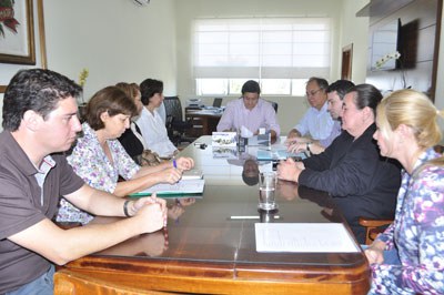 Vereador Alexandre Cachorrão participa de reunião de combate as drogas. Vereador Alexandre Cachorrão participa de reunião de combate as drogas.