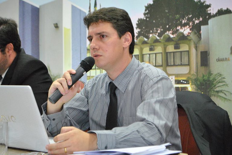 Vereador Alexandre Cachorrão solicita FICAR 2015 com entrada franca todos os dias Vereador Alexandre Cachorrão solicita FICAR 2015 com entrada franca todos os dias
