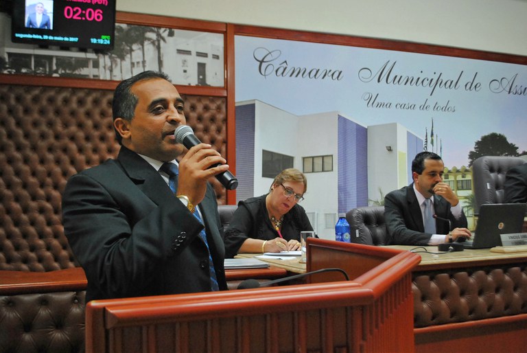 Vereador cobra investimento na área de recuperação de jovens dependentes químicos Vereador cobra investimento na área de recuperação de jovens dependentes químicos