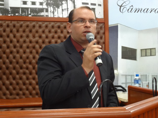 VEREADOR CRISTIANO COBRA PROJETO DE LEI DO EXECUTIVO DE ASFALTO DE BORRACHA VEREADOR CRISTIANO COBRA PROJETO DE LEI DO EXECUTIVO DE ASFALTO DE BORRACHA