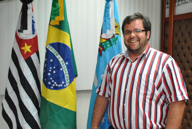 Vereador Professor Thiago solicita melhorias para Assis ao Governo do Estado Vereador Professor Thiago solicita melhorias para Assis ao Governo do Estado