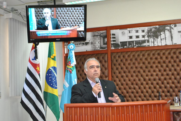 Vereador Sargento Valmir requer informações sobre a DEFESA CIVIL. Vereador Sargento Valmir requer informações sobre a DEFESA CIVIL.