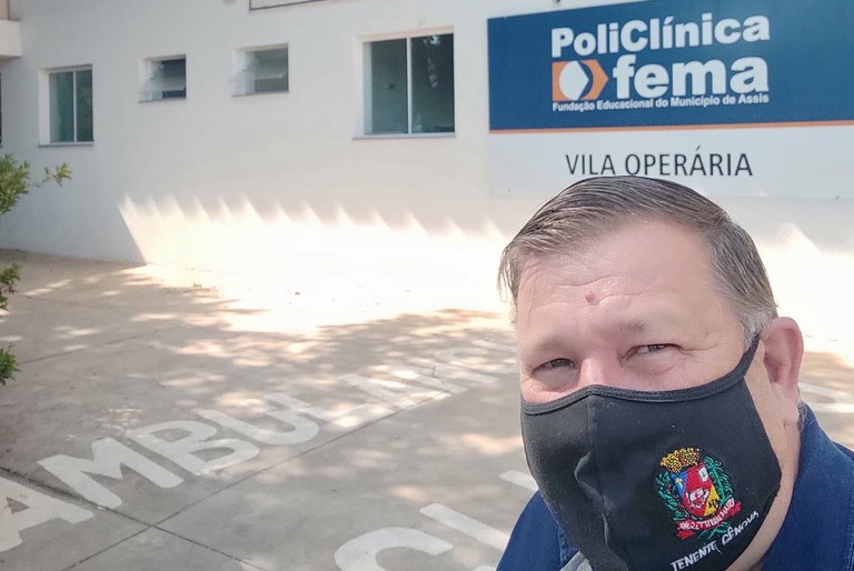 Vereador Tenente Genova acompanha vacinação antirrábica Vereador Tenente Genova acompanha vacinação antirrábica