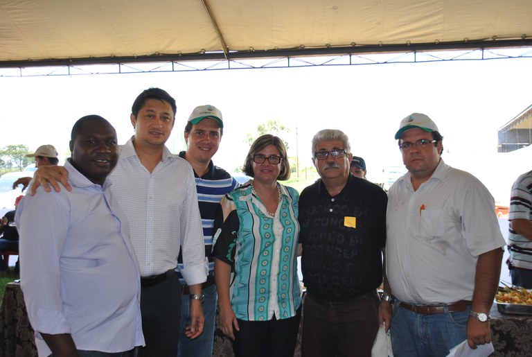 Vereadores de Assis recebem Secretária da Agricultura em evento de Candido Mota Vereadores de Assis recebem Secretária da Agricultura em evento de Candido Mota