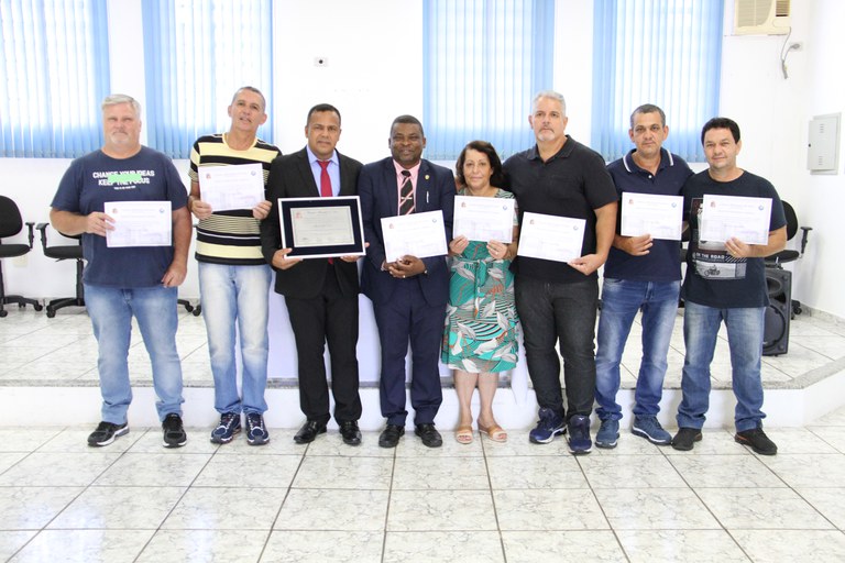 Vereadores homenageiam Servidores da Penitenciária de Assis