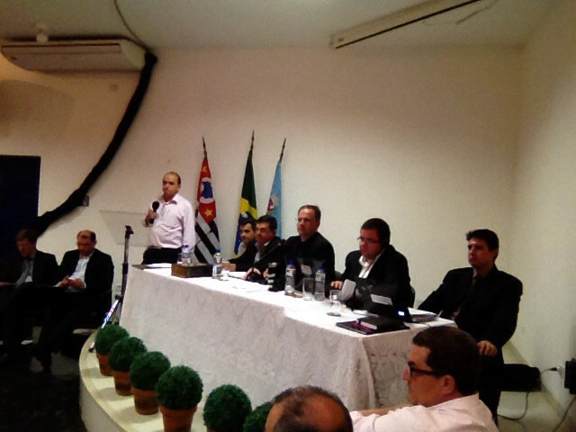 Vereadores iniciam semestre com sessão no auditório da FEMA Vereadores iniciam semestre com sessão no auditório da FEMA