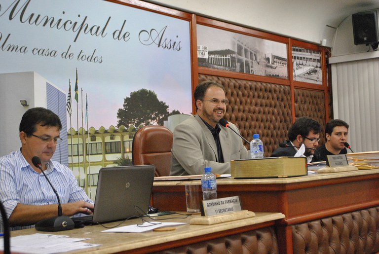 Vereadores votam cinco milhões para a Educação na primeira sessão de junho Vereadores votam cinco milhões para a Educação na primeira sessão de junho