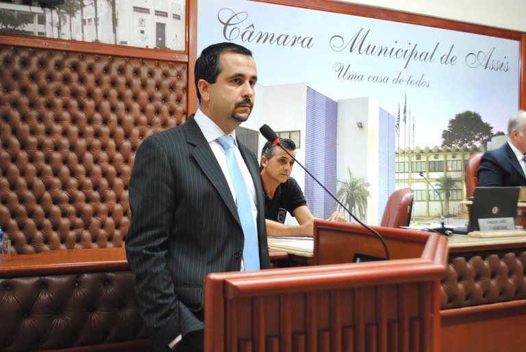 Vinicius Simili comenta sobre o transporte público municipal Vinicius Simili comenta sobre o transporte público municipal