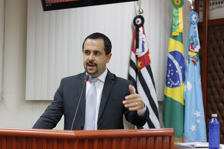 Vinícius Simili reivindica realização de mutirão de mamografias Vinícius Simili reivindica realização de mutirão de mamografias